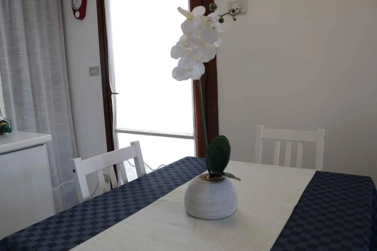 Apartment In Bardolino - Gardasee 39739 Italy