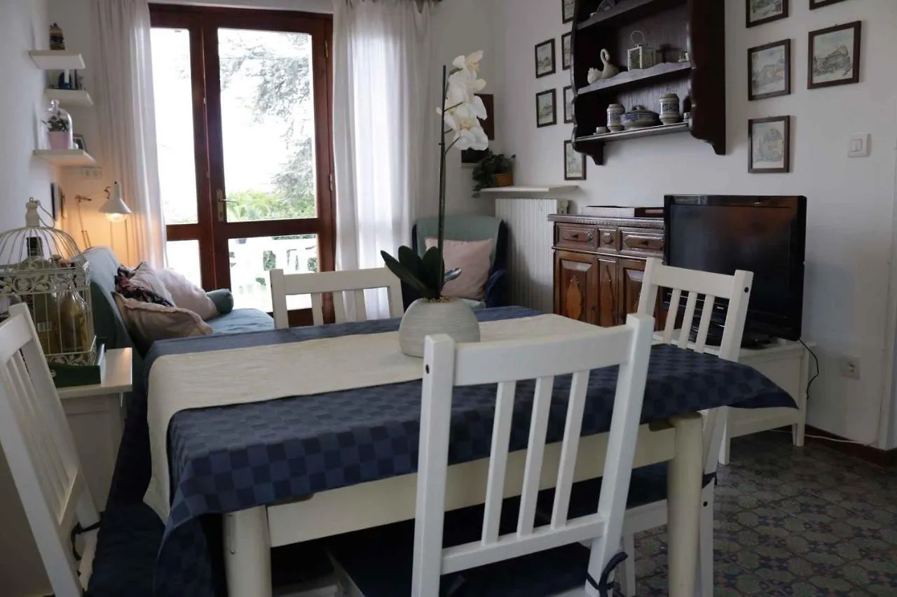 Apartment In Bardolino - Gardasee 39739